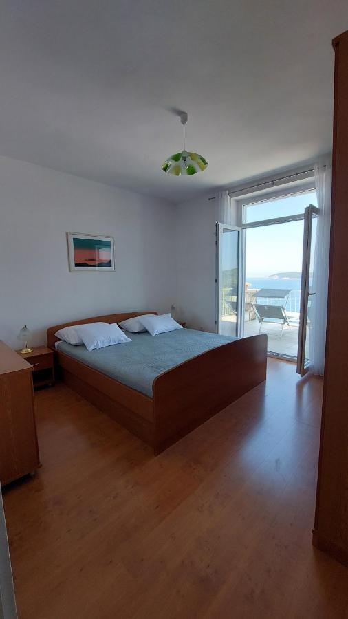 Apartmani Matea Затон Екстер'єр фото