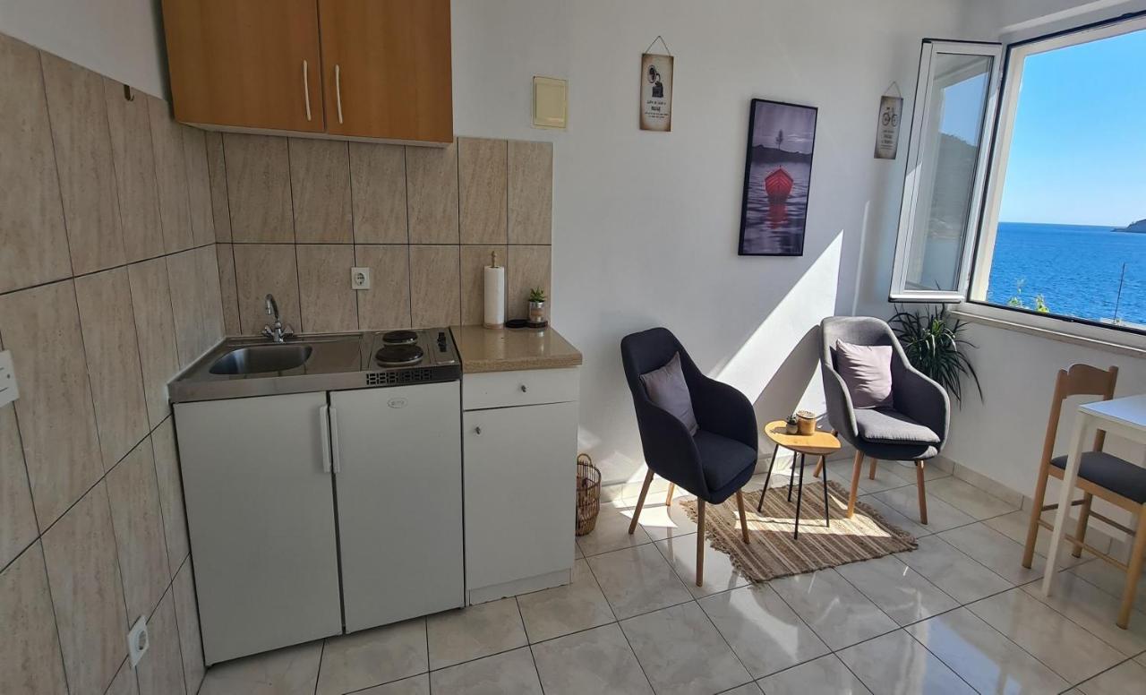Apartmani Matea Затон Екстер'єр фото