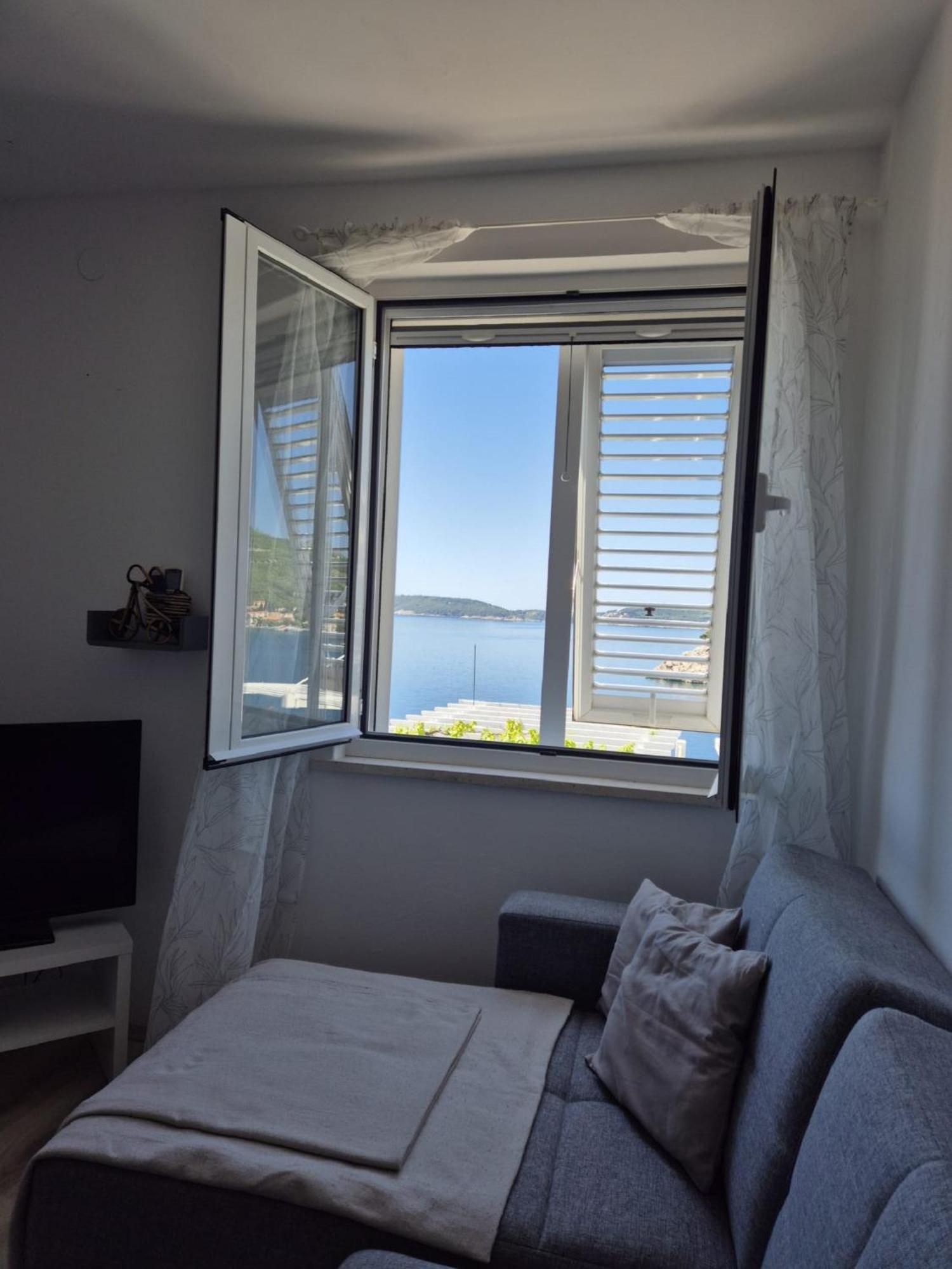 Apartmani Matea Затон Екстер'єр фото